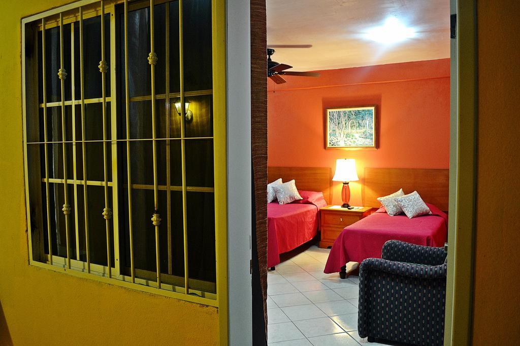 Hotel Marina Del Sol La Paz B.C.S Oda fotoğraf